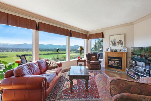 1437 Valley View Dr, Courtenay, BC 