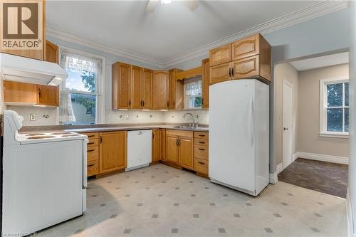 200 Elora Street S, Harriston, ON - Indoor