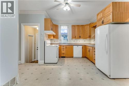 200 Elora Street S, Harriston, ON - Indoor Photo Showing Kitchen