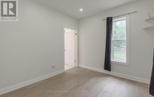 631 Lawrence Street, Cambridge, ON - Indoor Photo Showing Other Room