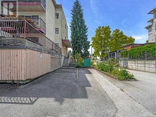 2275 Atkins Avenue, Port Coquitlam, BC - Outdoor