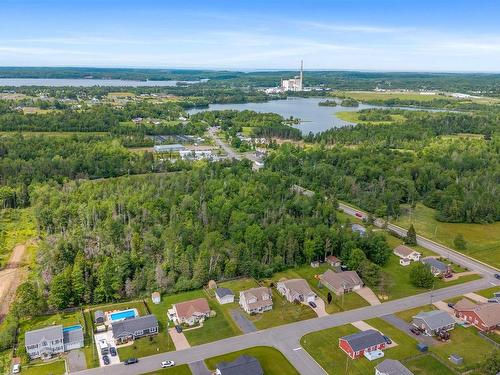 25 Parkview Drive, New Glasgow, NS 