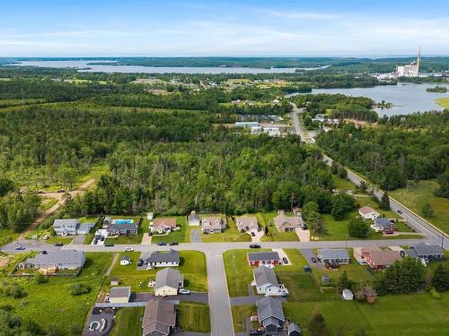 25 Parkview Drive, New Glasgow, NS 