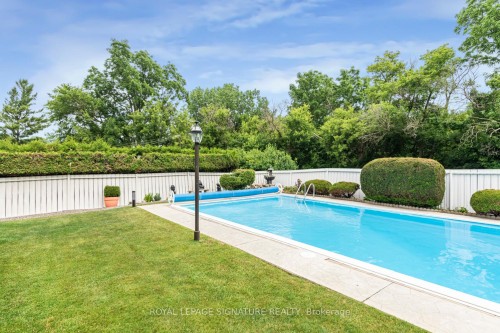 55 Hanover Place, Hamilton, ON - Outdoor With In Ground Pool With Backyard