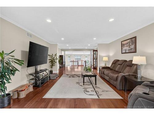 9 Stirling Cres, Allison, NB 