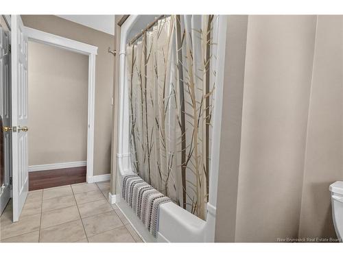 9 Stirling Cres, Allison, NB 