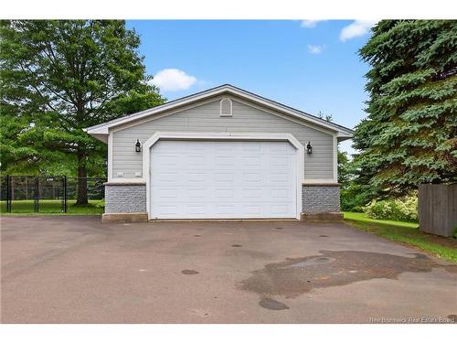 9 Stirling Cres, Allison, NB 