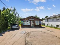 126 Second AVE  Moncton, NB E1C 7Y2