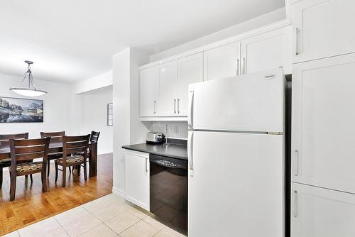 Kitchen - A-775 Rue Principale, Saint-Sauveur, QC - Indoor Photo Showing Kitchen