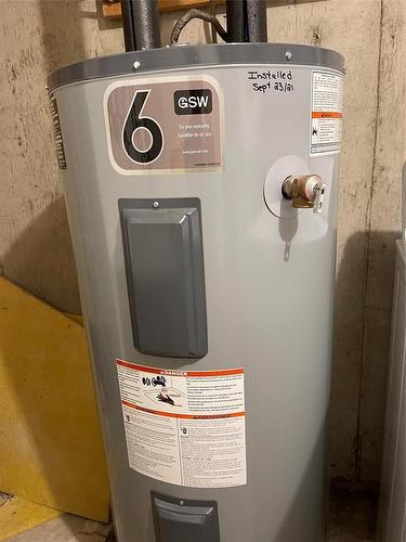 212 9Th Avenue S, Swan River, MB - Indoor Photo Showing Basement