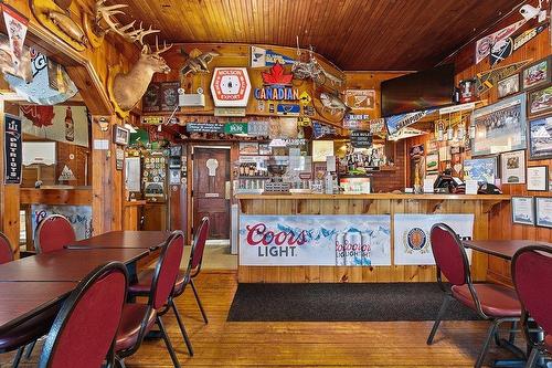 Bar - 2144 Route 303, Thorne, QC - Indoor