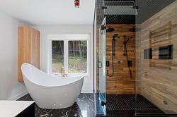 Ensuite bathroom - 