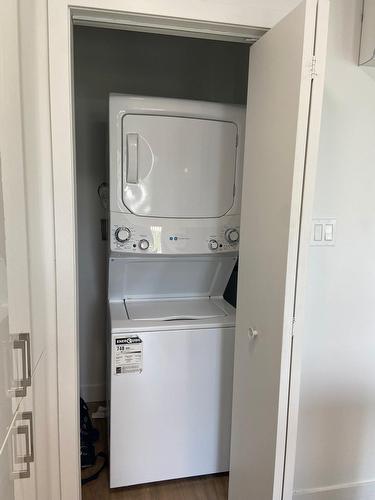 Autre - 403-5480 Av. Henri-Julien, Montréal (Le Plateau-Mont-Royal), QC - Indoor Photo Showing Laundry Room