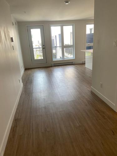 Salle à manger - 403-5480 Av. Henri-Julien, Montréal (Le Plateau-Mont-Royal), QC - Indoor