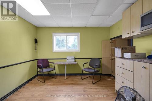 692 5 Concession W, Hamilton, ON 