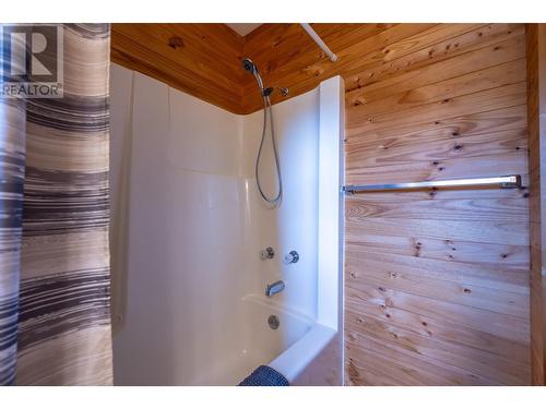 1097 Lakeview Arrow Creek Road, Creston, BC - Indoor Photo Showing Other Room