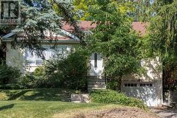 86 CHURCH STREET S  Richmond Hill, ON L4C 1W3