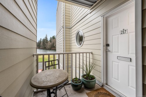 217-205 1St St, Courtenay, BC - Outdoor With Exterior