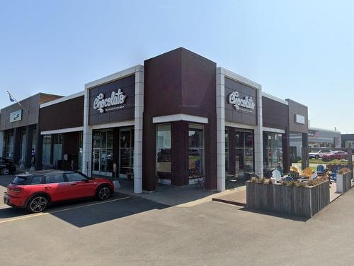 Commerce - 95 Route Du Président-Kennedy, Lévis (Desjardins), QC 