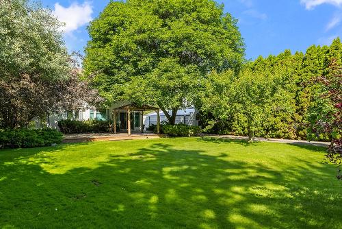 2595 Maquinna Road, Kelowna, BC - Outdoor