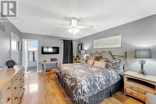 2325 Duncaster Drive, Burlington, ON - Indoor Photo Showing Bedroom
