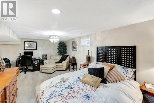 2325 Duncaster Drive, Burlington, ON - Indoor Photo Showing Other Room