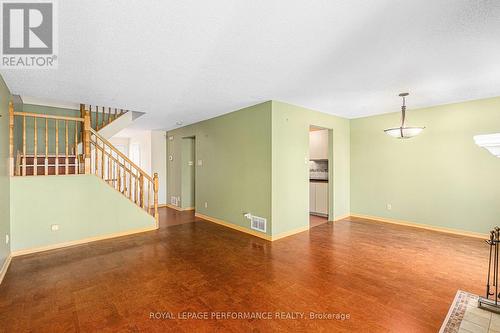 Living area towards Kitchen & stairs to 2nd level - 2015 Summerfields Crescent, Ottawa, ON - Indoor Photo Showing Other Room
