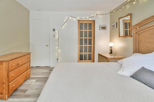 Chambre à coucher principale - 102 Ch. Robitaille, Mont-Tremblant, QC - Indoor Photo Showing Bedroom