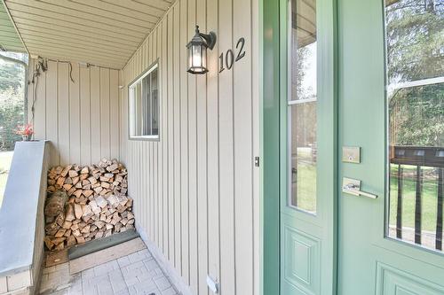 Entrée extérieure - 102 Ch. Robitaille, Mont-Tremblant, QC -  With Exterior