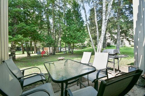 Terrasse - 102 Ch. Robitaille, Mont-Tremblant, QC - Outdoor