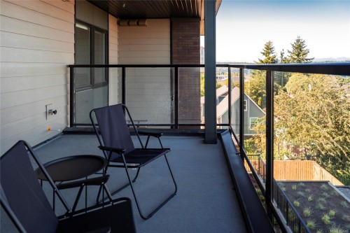 304-45 Haliburton St, Nanaimo, BC - Outdoor With Exterior