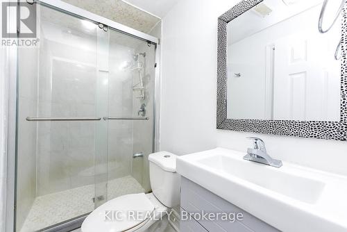 14 Paramount Place, Brampton, ON - Indoor Photo Showing Bathroom