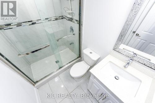 14 Paramount Place, Brampton, ON - Indoor Photo Showing Bathroom