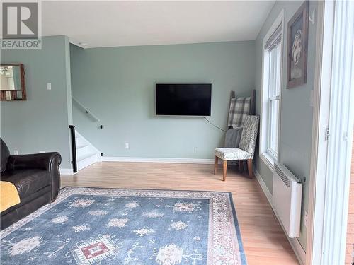 9 Frame Crescent, Elliot Lake, ON - Indoor Photo Showing Living Room