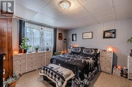 6134 County Road 13, Adjala-Tosorontio, ON - Indoor Photo Showing Bedroom
