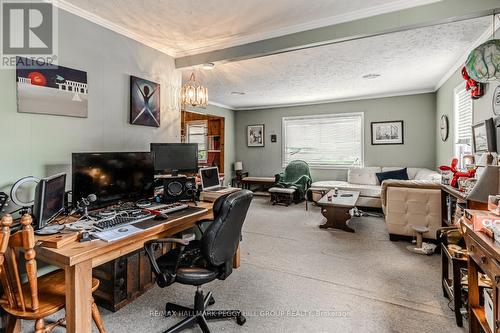 6134 County Road 13, Adjala-Tosorontio, ON - Indoor Photo Showing Office