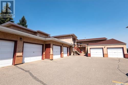 C2 532 River Street E, Prince Albert, SK - Outdoor