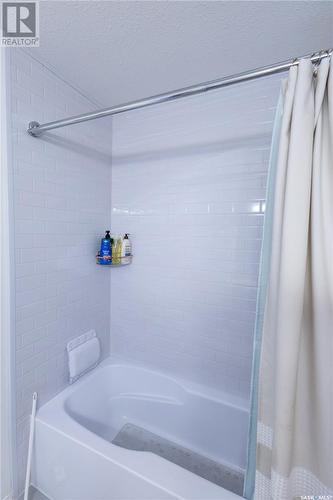 C2 532 River Street E, Prince Albert, SK - Indoor Photo Showing Bathroom
