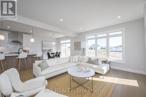 76 Dearing Drive, South Huron (Stephen), ON - Indoor Photo Showing Living Room