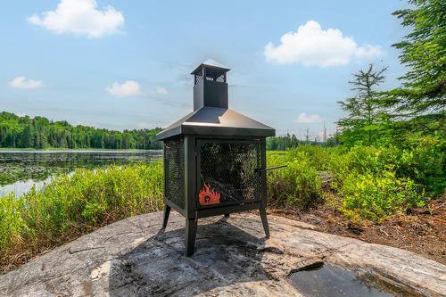Accès au plan d'eau - Ch. Olivier-Paradis, Labelle, QC 