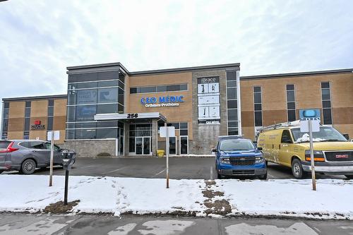 Frontage - 102A-256 Rue De Montigny, Saint-Jérôme, QC - Outdoor