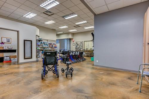 Commerce - 102-256 Rue De Montigny, Saint-Jérôme, QC - Indoor