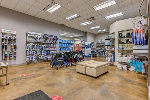 Commerce - 102B-256 Rue De Montigny, Saint-Jérôme, QC - Indoor