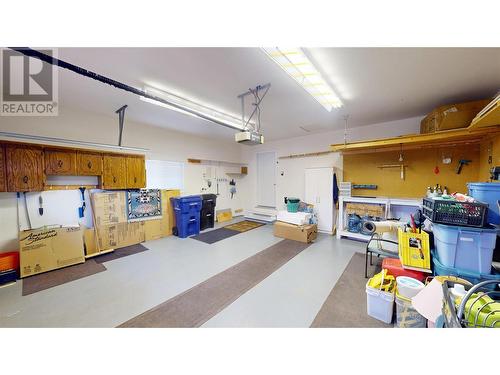 100 16Th Street S, Cranbrook, BC - Indoor Photo Showing Garage