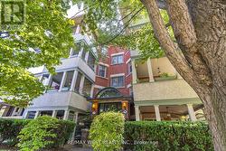 9A HUMEWOOD DRIVE  Toronto, ON M6C 1C9