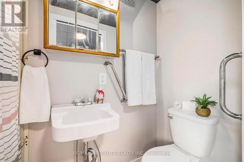 10 Neilson Street, Mcnab/Braeside, ON - Indoor Photo Showing Bathroom