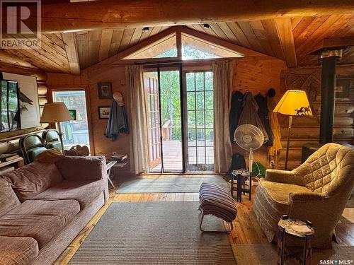 206 Spruce Street, Northern Admin District, SK - Indoor Photo Showing Living Room