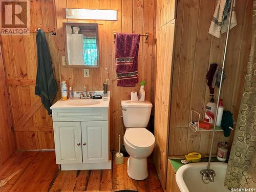 206 Spruce Street, Northern Admin District, SK - Indoor Photo Showing Bathroom