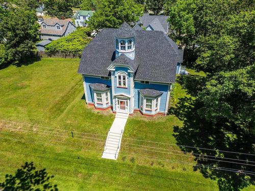 42 Queen Street, Yarmouth, NS 