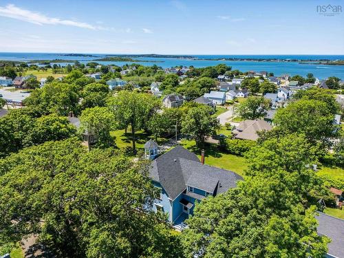 42 Queen Street, Yarmouth, NS 